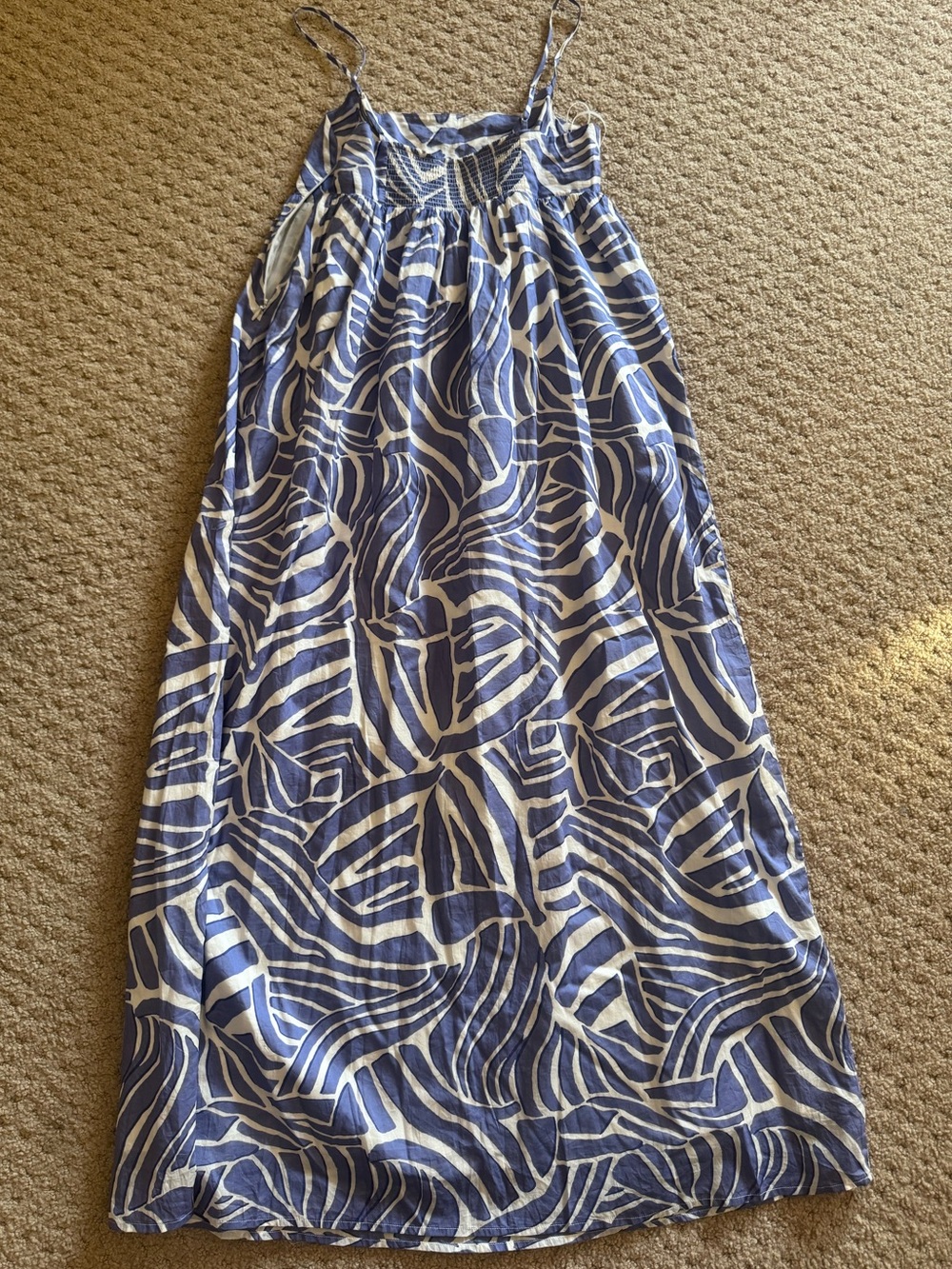 Rails Blue and White Printed Midi Dress - Picture 5 of 7